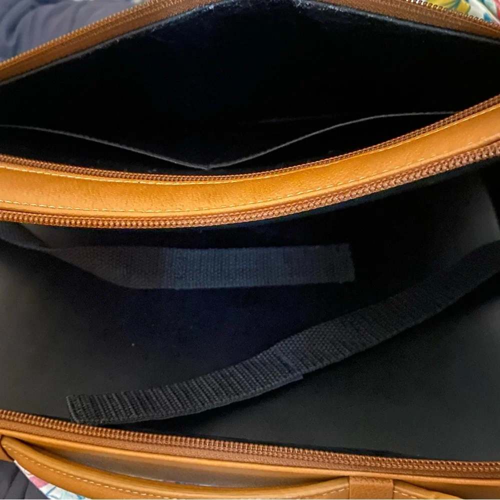 Levenger • Pebble Leather Laptop Case